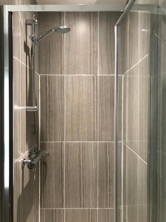25 Ongar Road By Viridian Apartments London Kültér fotó