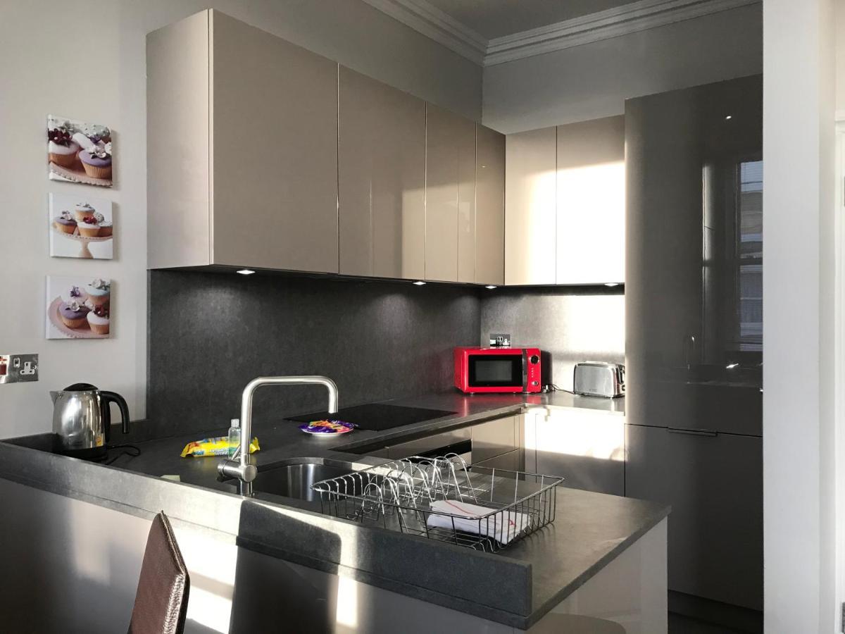 25 Ongar Road By Viridian Apartments London Kültér fotó